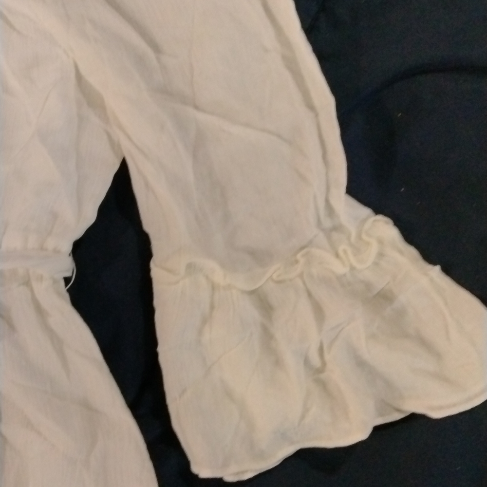 Dresses - Picture 3 of 5